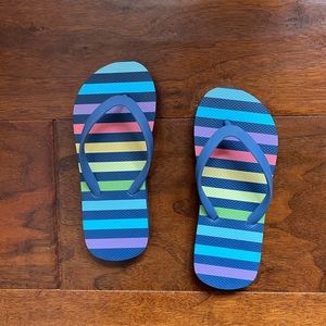 Primary brand rainbow flip flops 10/11